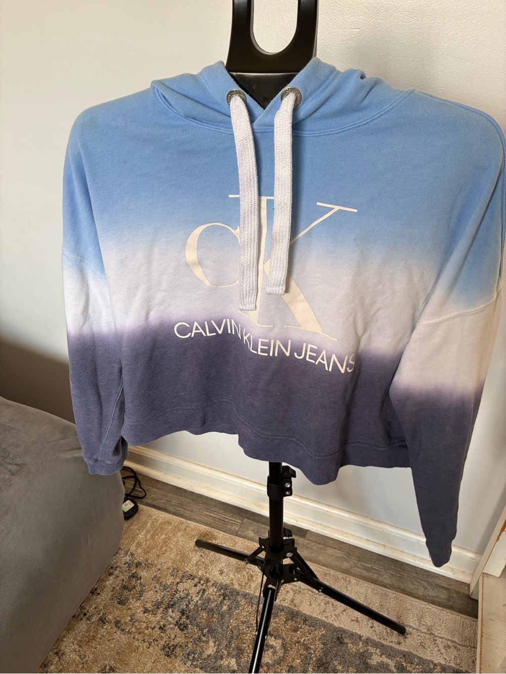 Calvin Klein Ombre Blue to Navy Cropped Hoodie Sweater
